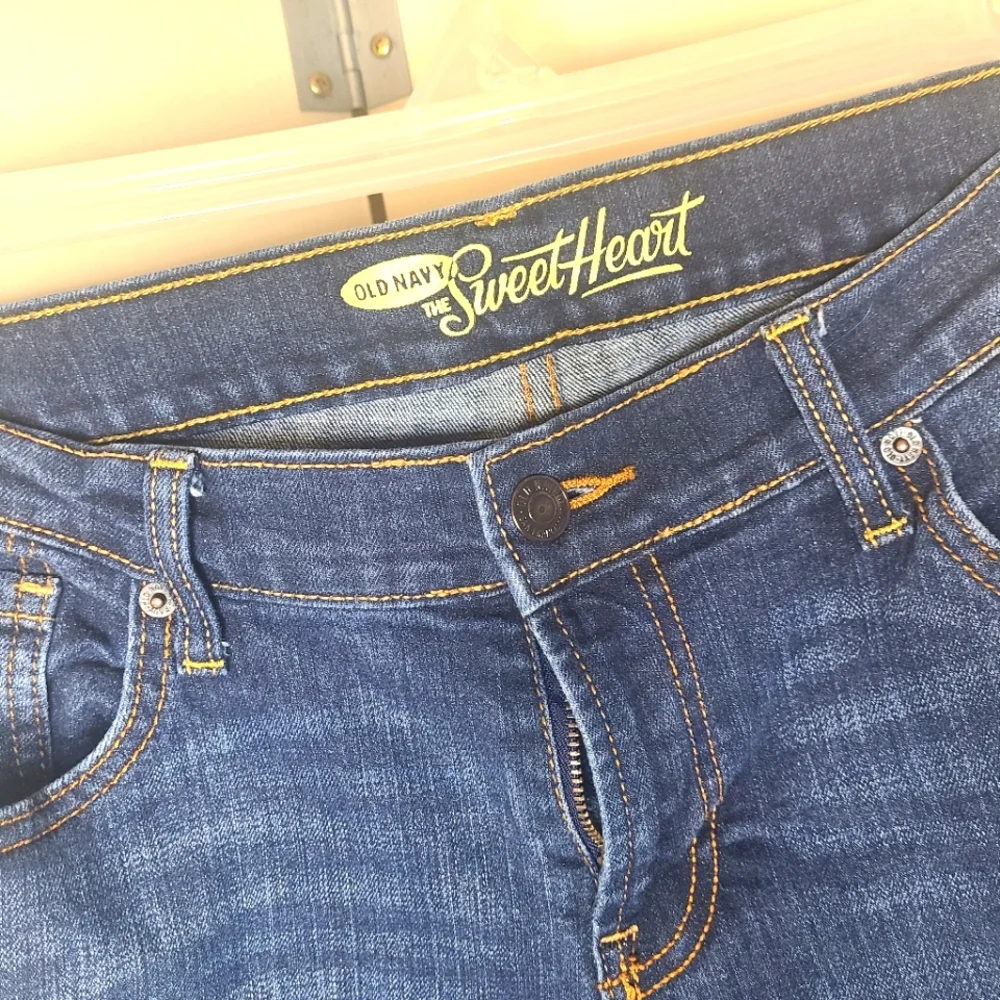 Old Navy The Sweetheart Jeans Women's sz 10 short - Picture 2 of 7